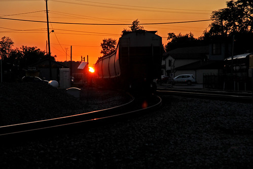 sunsets sunsetphotography bellevueohio railfaninginbellevueohio norfolksoutherninbellevueohio