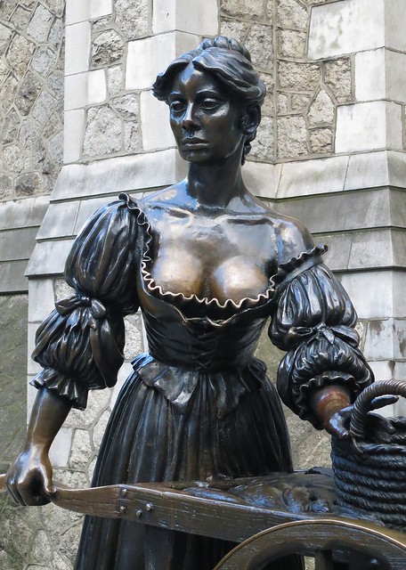 Molly Malone statue, Dublin