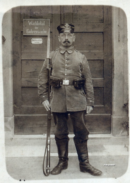 Landsturmmann Wilhelm Scheible, württembergisches Landsturm Infanterie Bataillon 'Ravensburg' (XIII 16) and a copy of a watch-report that accompanied the photograph