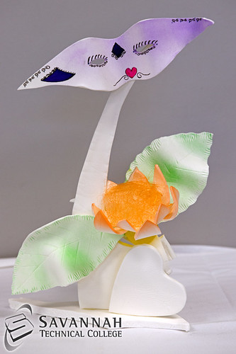 Sugar Showpieces January 2014 - Flower with Heart Kisses Mask