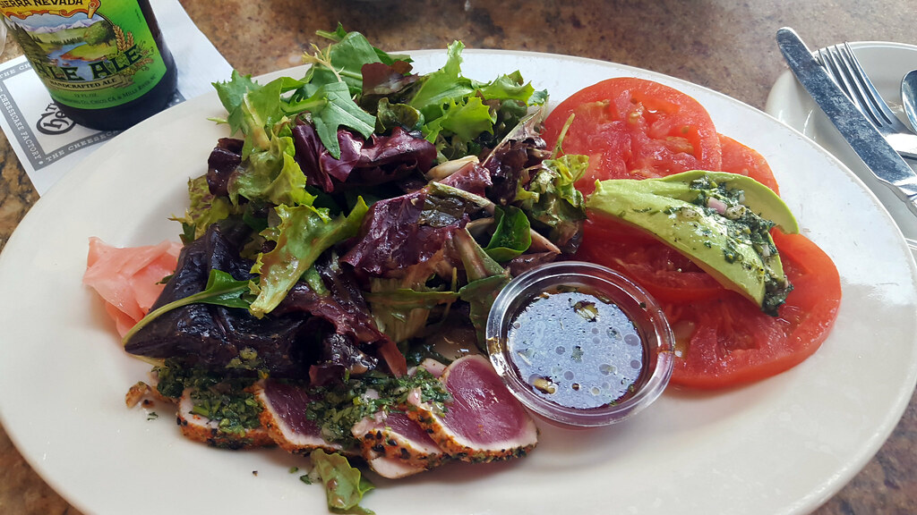 Seared Tuna Tataki Salad At Cheesecake Factory Palm Beach Flickr