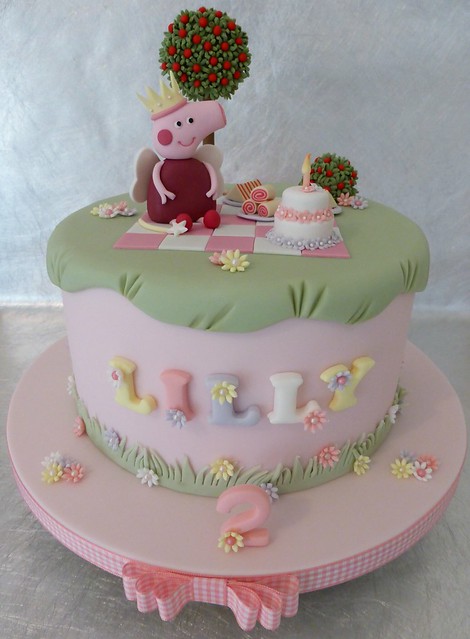 Fairy Peppa Pig Cake