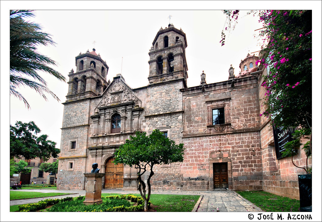 Mexico. Morelia. Biblioteca Pública de Morelia (Ex templo de la Compañía de Jesús).