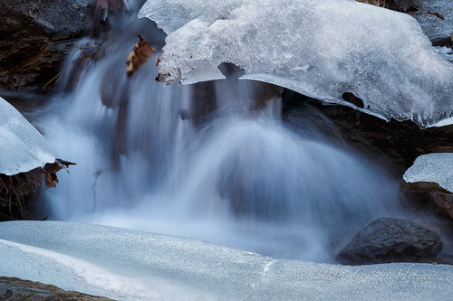 ice leaves virginia waterfall rocks unitedstates bluemont hollowbrook