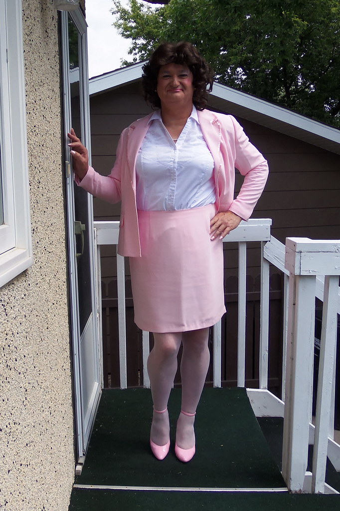 Pink 541 | Pink Skirt Suit | Teri Robertson ♥ | Flickr