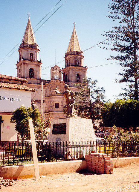 Talpa, cathedral