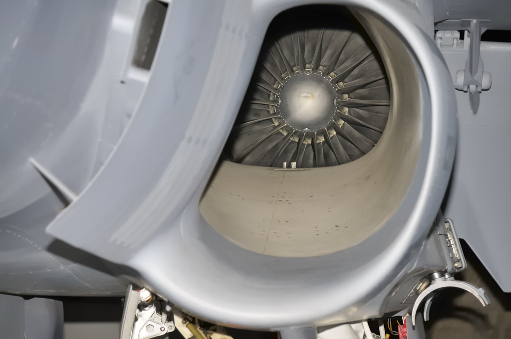 RCAF McDonnell Douglas CF-18B - port air intake to GE F404… | Flickr