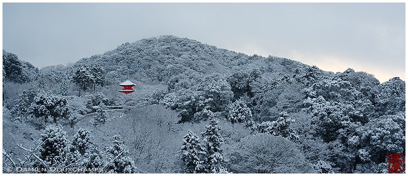 Little red pagoda, Kiyomizu temple, Kyoto