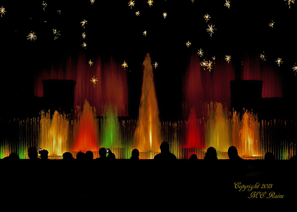 Open Air Theatre Christmas Fountain Light Show 1 Of 2 Flickr
