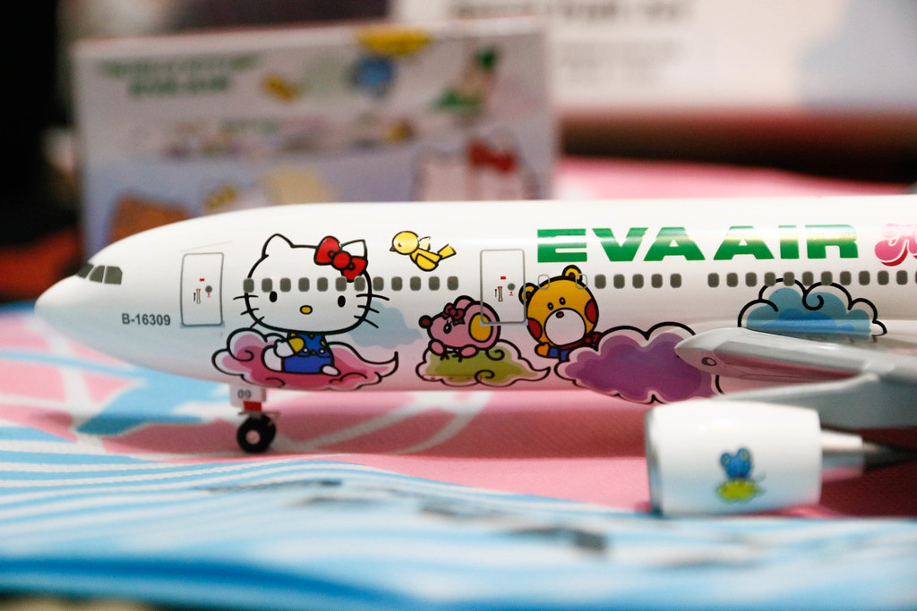 長榮航空 Hello Kitty 雲彩機模型特寫