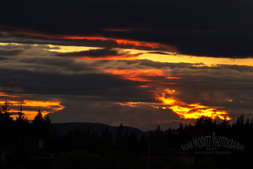 fire in the sky by supermoe (Alan Moditz), went looking for an ISS Pass near the sunset and found this instead. sunset sky sun tree field silho