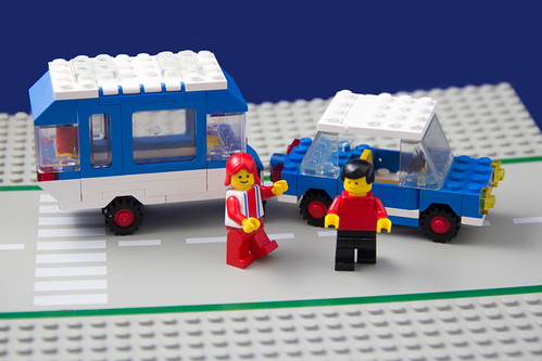 LEGOLAND # 6694 - car with camper by DrTeNFeet
