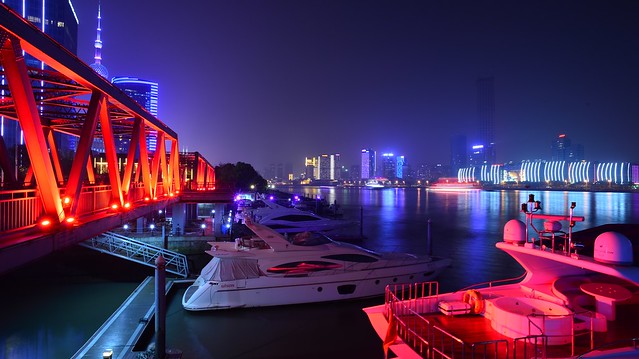 Shanghai - Marina at the Shipyard Bridge