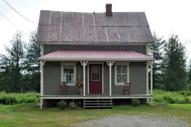 House near Saint-Just-de-Bretenieres, Quebec