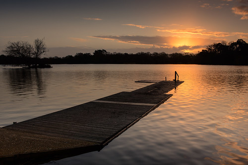 uk cold sunrise dawn nikon jetty ducks peaceful hampshire lee nd ripples february filters grad southcoast tranquil d800 2014 goldenlight petersfieldlake goldendawn sunsetsnapper