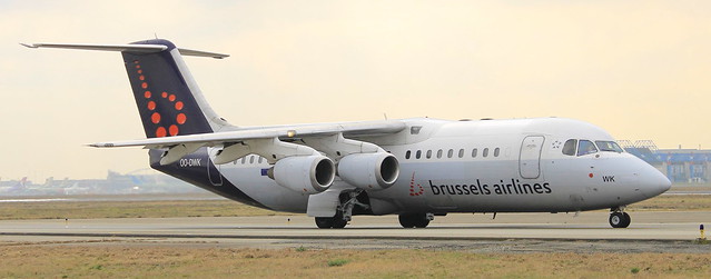 BAE 146 AVRO RJ 100 BRUSSEL AIRLINES OO-DWK TOULOUSE-BRUXELLES LE 12 02 2015