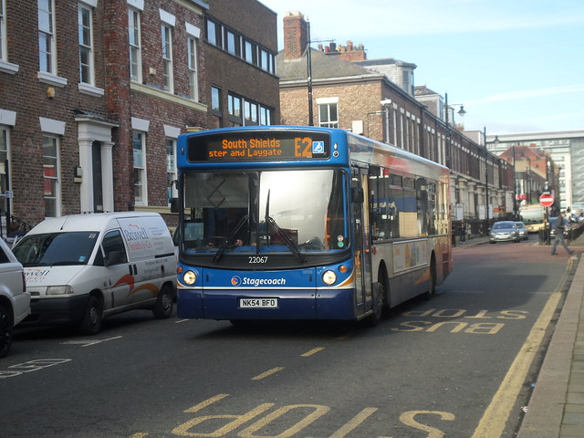 22067 NK54 BFO Stagecoach in South Shields ALX300 on the E2 to Sunderland