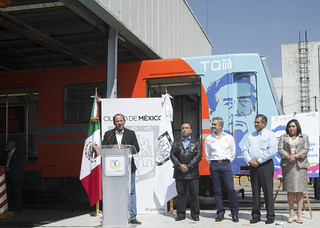 MEX AC PONEN EN MARCHA TREN DEL METRO CON NOMBRE DE OCTAVIO PAZ
