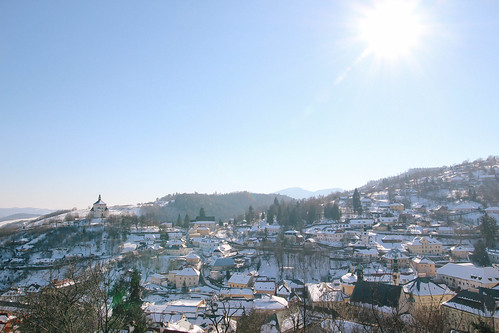 blue winter sky snow sunshine canon daylight town view 2015 štiavnica