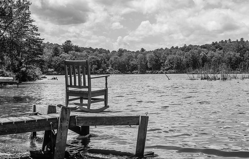 blackandwhite lake water landscape chair rockingchair hbm canon35mmf2lens
