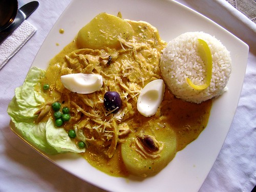 Ají de gallina y papas - Cocina Peruana