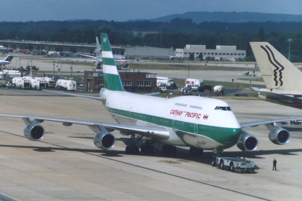 GATWICK AUGUST 1986 CATHAY PACIFIC BOEING 747-300 VR-HIJ