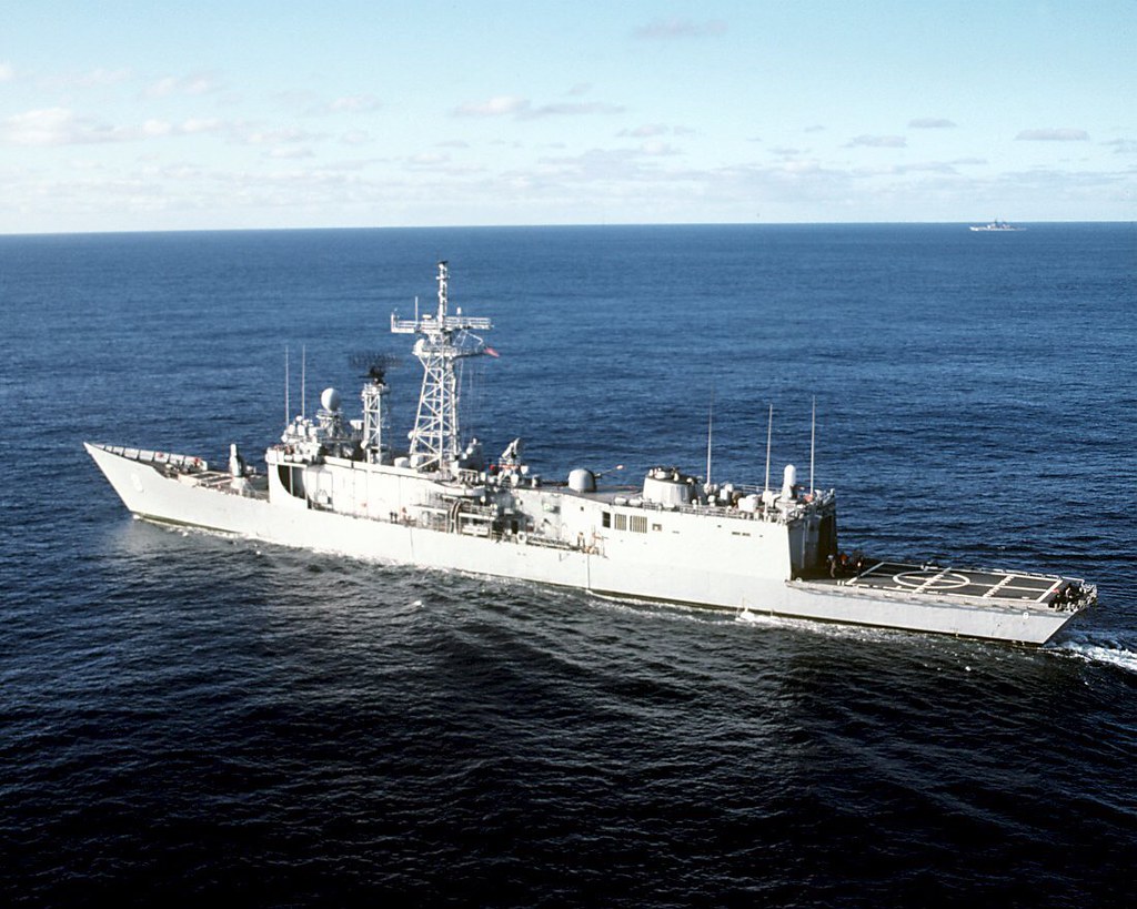 Фрегат 7. Фрегат ВМС США FFG (X). Фрегаты типа Оливер Перри ВМС США. Фрегат типа Оливер Хазард Перри ВМС Тайваня. USS Constellation (FFG-62).