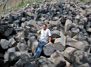 Columnar-jointed trachybasalt (Postpile Flow, Upper Pleistocene, 82 ka; Devils Postpile National Monument, eastern California, USA) 2