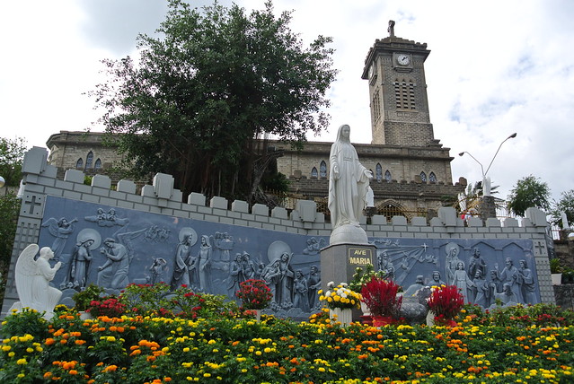 Vietnam, Nha Trang: cathédrale du Christ-Roi