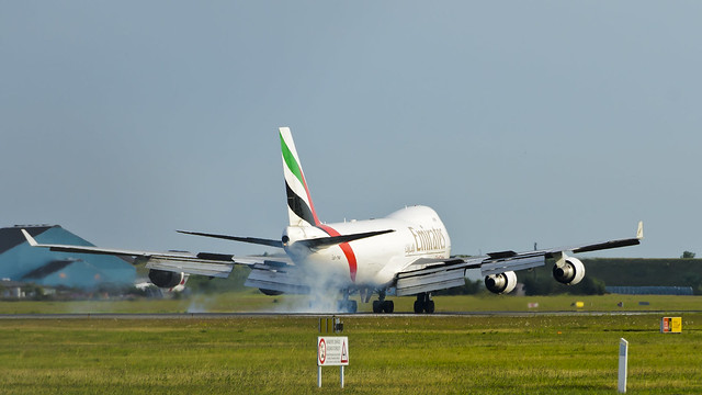 Emirates SkyCargo (TNT), Boeing 747-4HAF_ER_SCD, OO-THD, 8. juli 2012_1