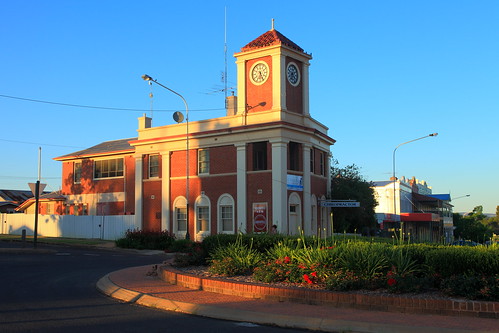 building architecture sunrise newsouthwales streetscape smalltown grenfell