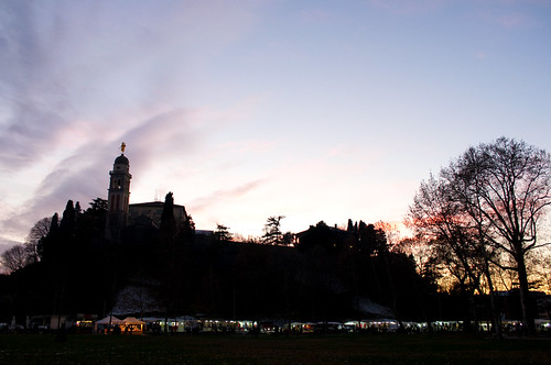 Udine, Italy by Tokil, 💰 ON SALE ↓
• <a href="https://www.istockphoto.com/it/foto/siluetta-dello-skyline-urbano-al-tramont