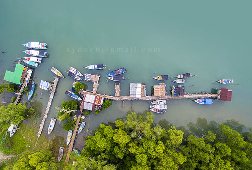 park street travel sky urban tree green bird eye tourism nature water river landscape boat town waterfront view place top jetty traditional aerial hight