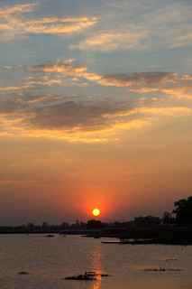 Sunset / Nong Han Kumphawapi Lake