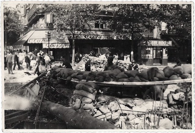 Libération de Paris 1944, barricade près du café de Clun… | Flickr