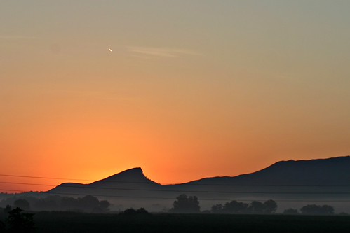 Asi amanece un día....¡muy caluroso! by Esperanza & Joseba, Ese día superamos aquí los 41º C
