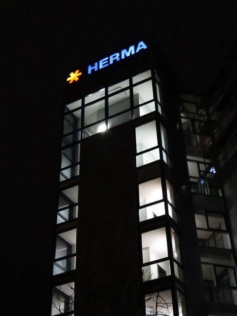 SX60 ISO 2500 - Handheld Night Scene -  Handheld night shot : Herma tower IMG_0101- SOOC