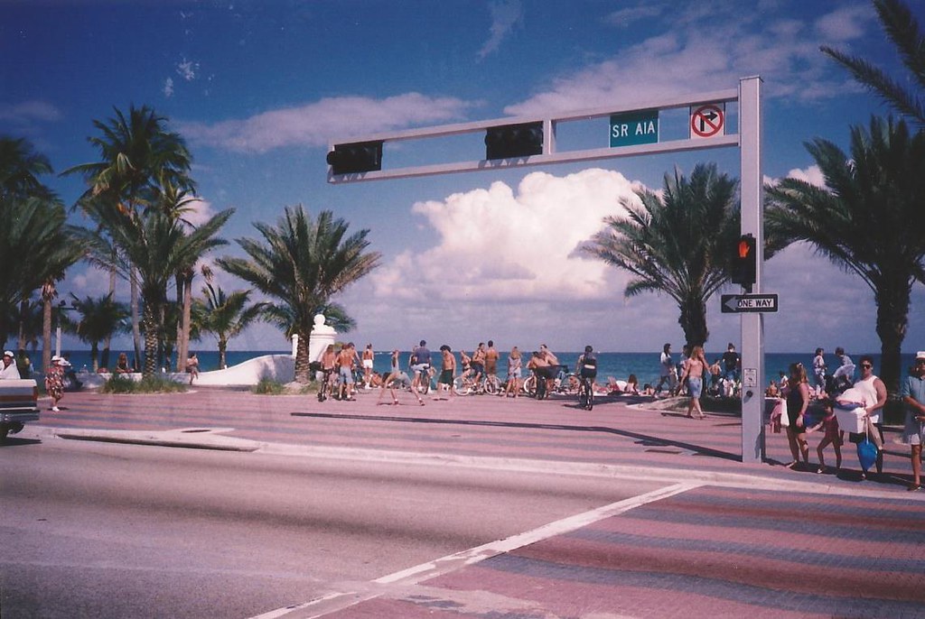 Las Olas Boulevard-A1A, Fort Lauderdale Beach, Florida, USA - www.meEncantaViajar.com