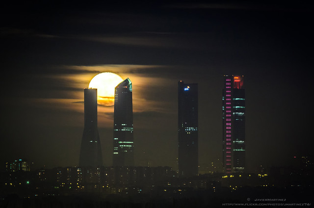 Luna llena Enero 2015 Cuatro Torres Madrid