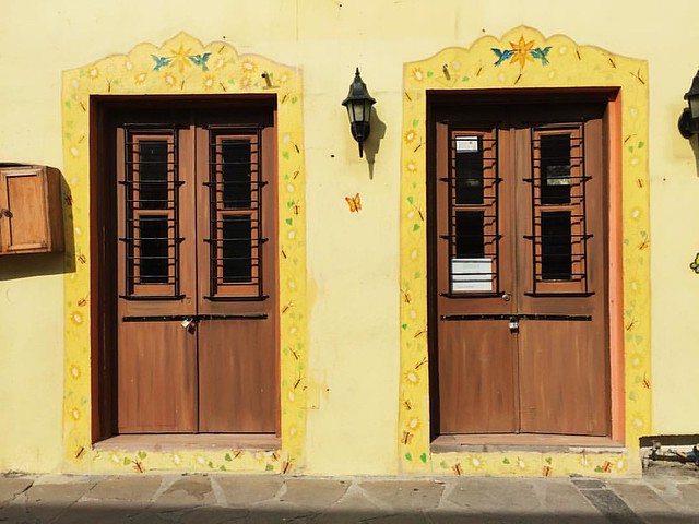 And it was all yellow...Santiago outside of Monterrey #mexico #santiago #yellow #vscocam #doorway