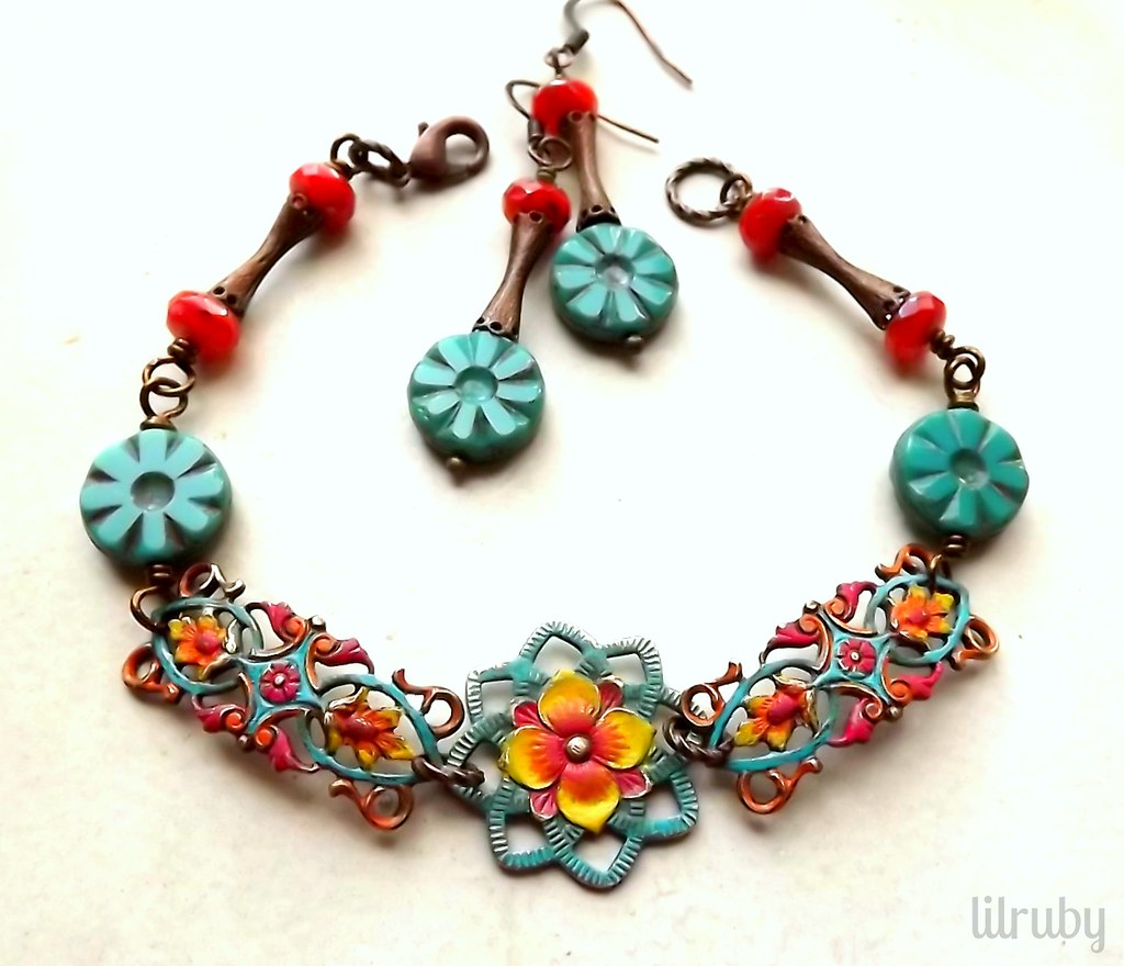 Hand painted summer set | Hand painted bracelet & earrings s… | Flickr