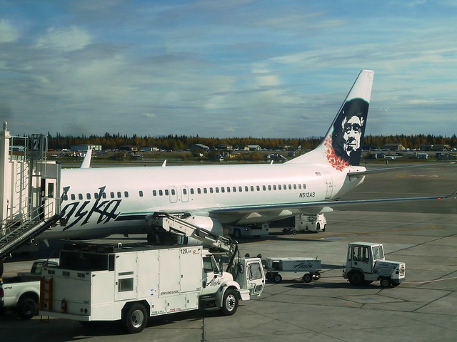 Boeing 737-890 - Alaska Airlines Fairbanks