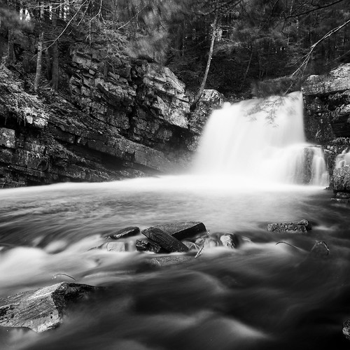 film water analog forest landscape flow waterfall woods rocks long exposure kodak tmax falls silky hasseblad 503cx