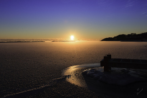 winter wisconsin sunrise canon pier frozen steam lakemichigan milwaukee tamron t3i wideanglephotography southshoreyachtclub tamronspaf1024mmf3545diiildasphericalif