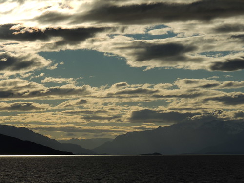 andes chile regióndeaysén nubes patagonia lagocarrera yeneralracelake