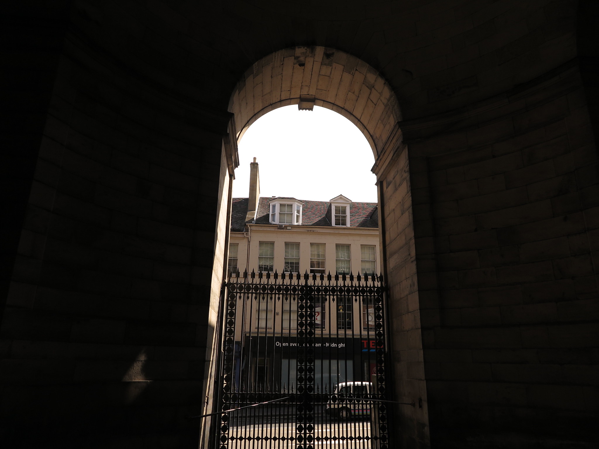 {Day 1} (Edinburgh)