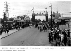Dufferin Gates, Canadian National Exhibition