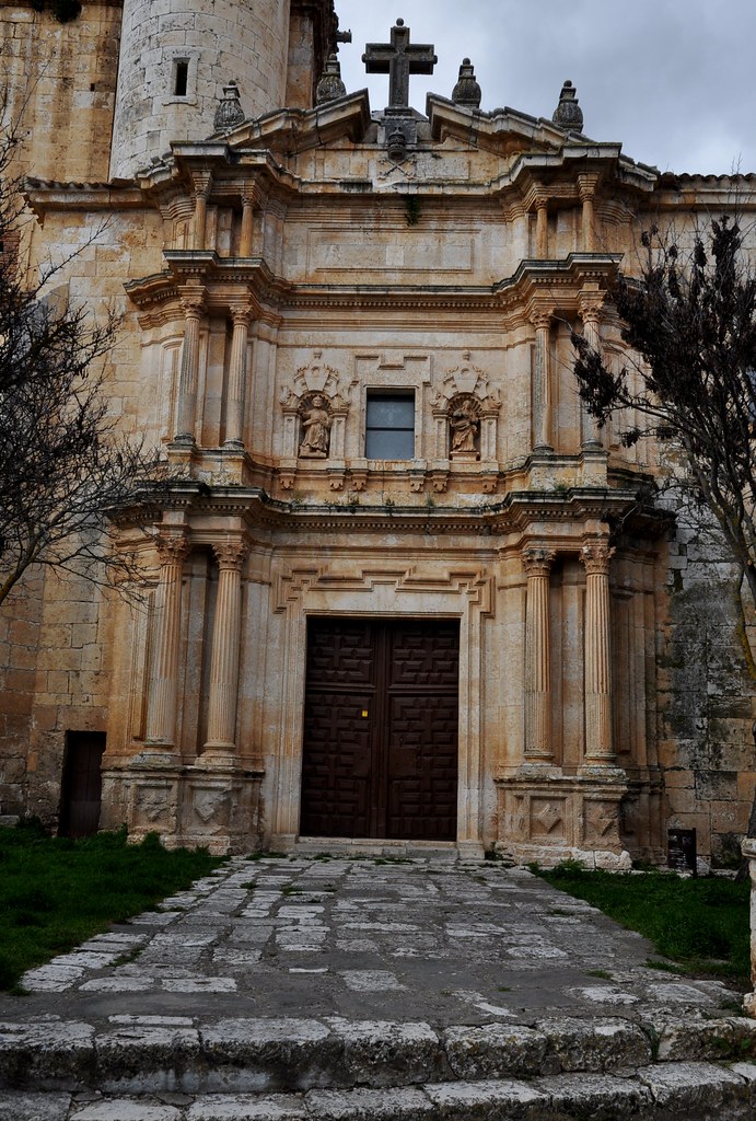 Sotillo de la Ribera (Burgos). Iglesia de Santa Agueda. Po… | Flickr