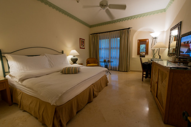 Room at Mövenpick Resort & Spa Dead Sea // Trip to Jordan