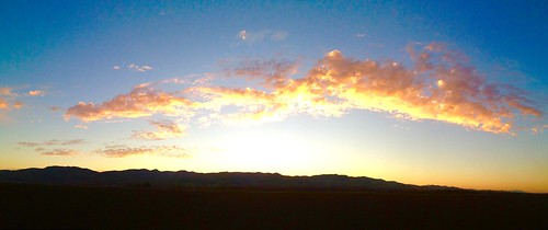 Sunset over San Ardo, CA by mrcas213, 